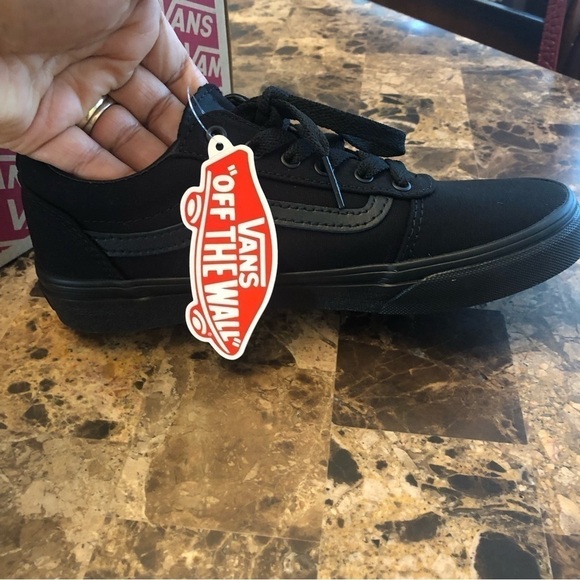 Vans Canvas black shoes sneakers, kids size 3.5. Brand new with box - Picture 9 of 15